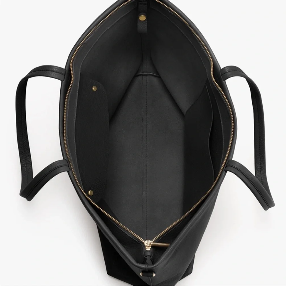 Cuyana Tall Easy Zipper Tote Black with Tall Easy Tote Insert - Picture 7 of 14